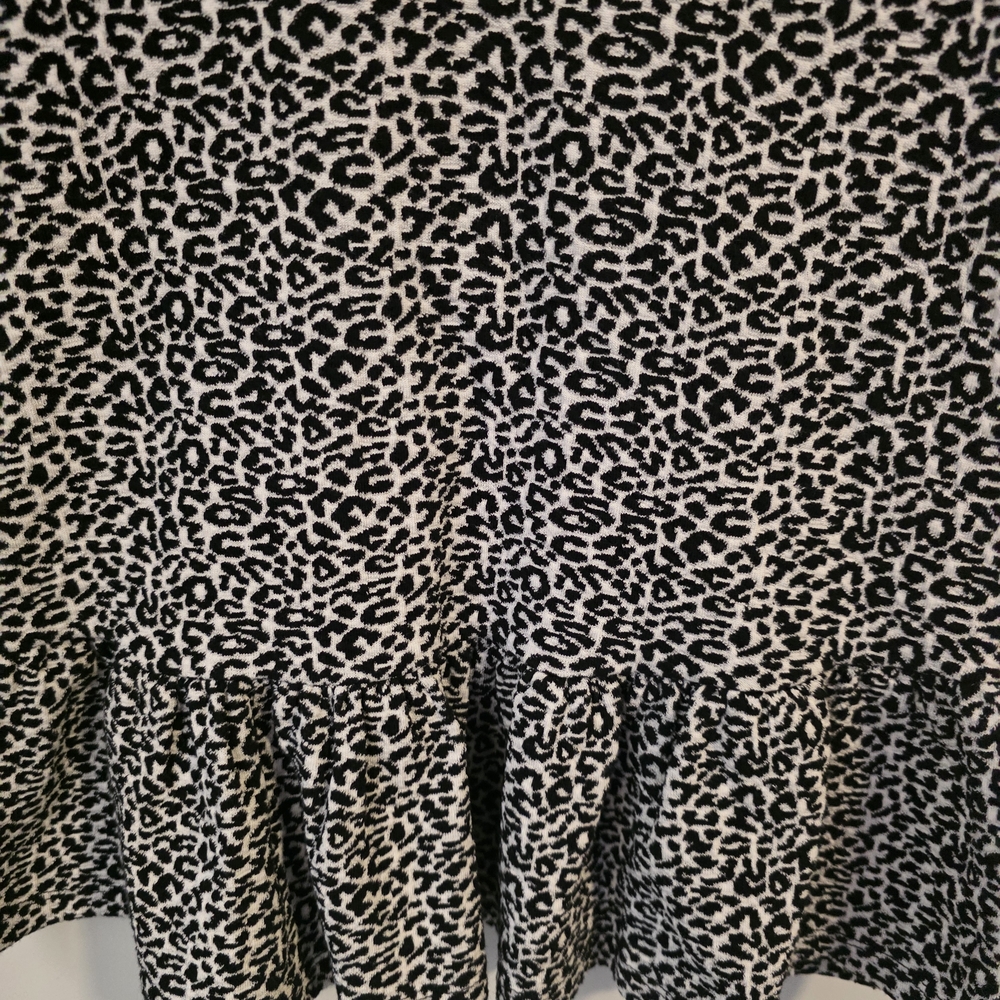 Maeve Leopard Print Peplum Top Black White Short Sleeve Size Large - Picture 5 of 10